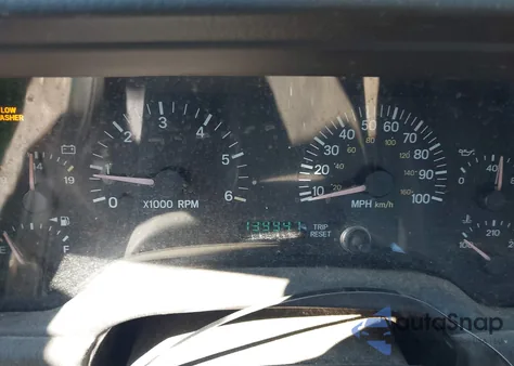 2000 Jeep Cherokee Sport из США, поврежденный, VIN 1J4FF48S9YL267146